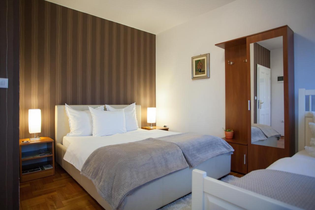 Vila Rosa Vukovar Bed and Breakfast Zewnętrze zdjęcie